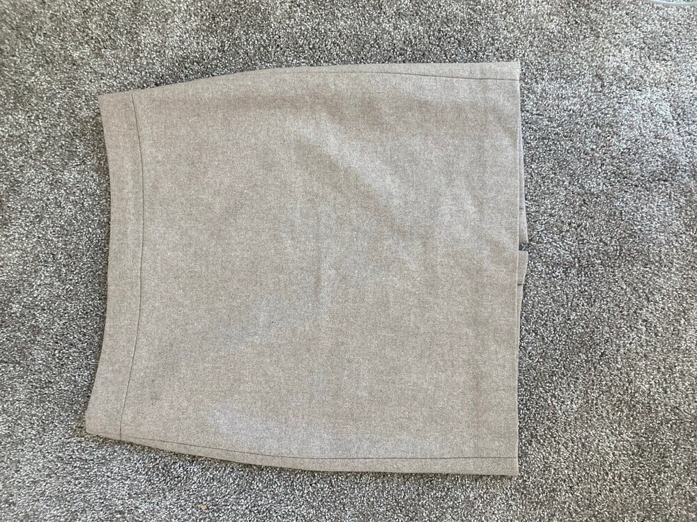 J.Crew The Pencil Skirt 8P Wool Blend Taupe Beige Office Quiet Luxury Preppy